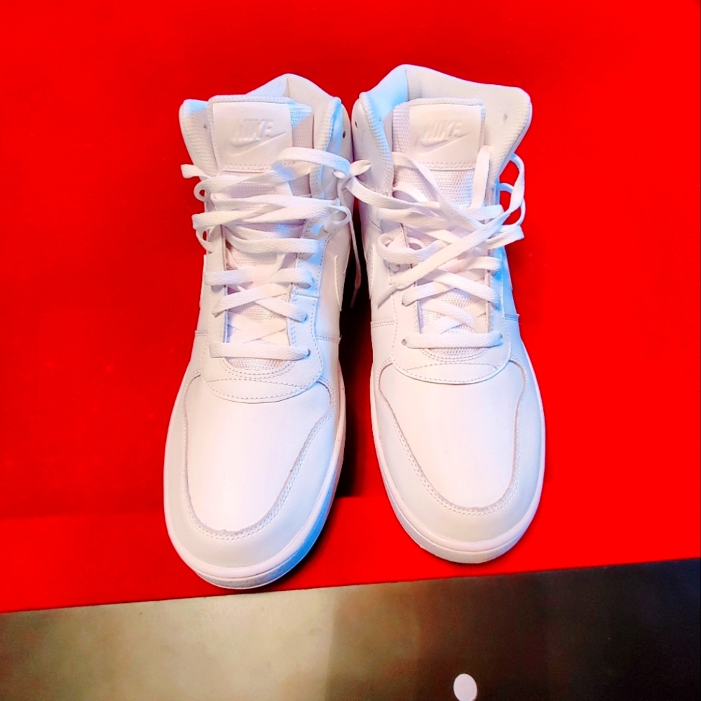 Mens Nike size 11